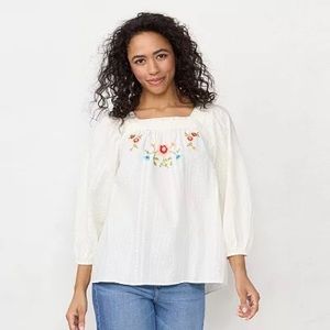 LC Embroidered Puff-Sleeve Peasant Top
